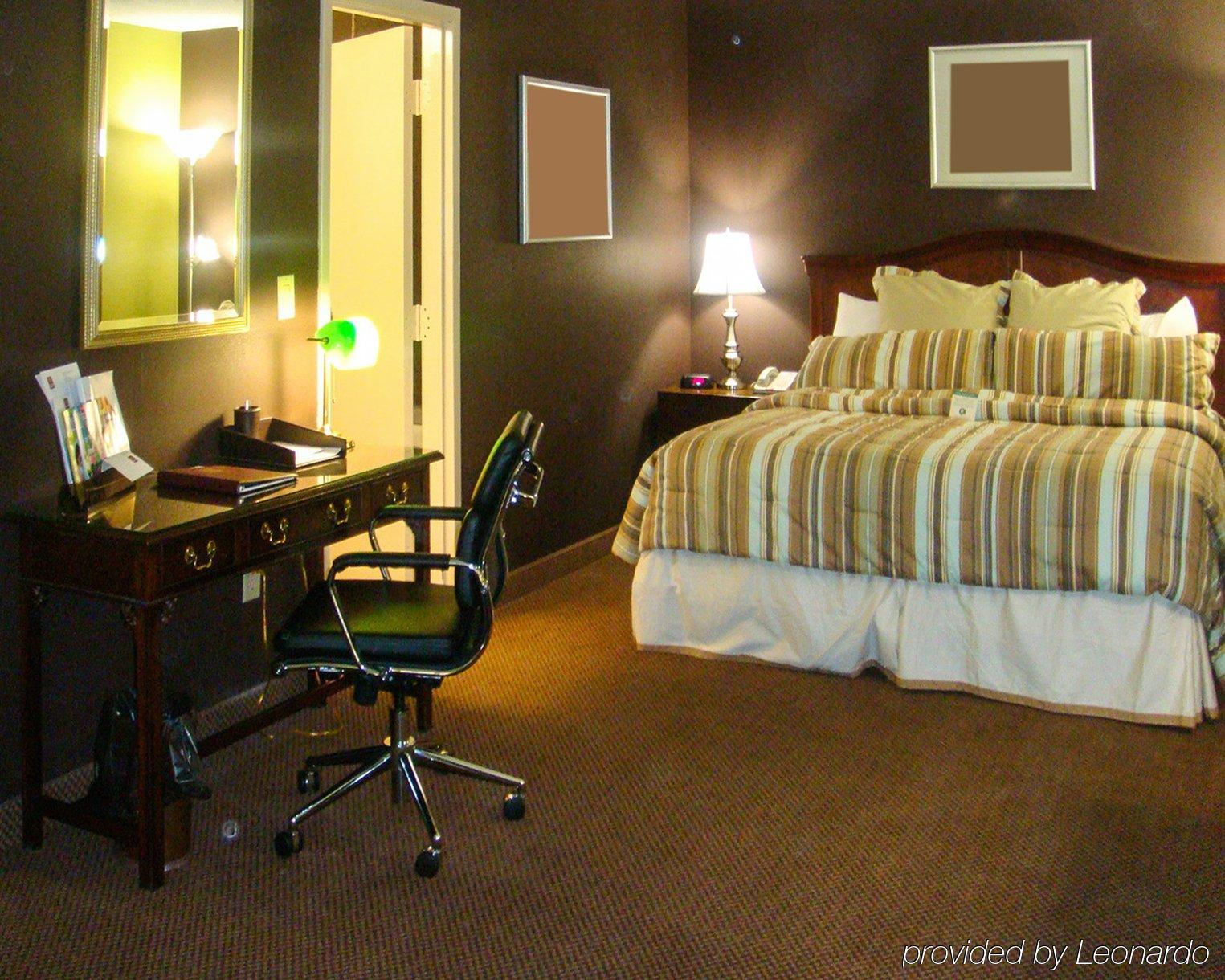 Plaza Inn & Suites Хагерстаун Экстерьер фото